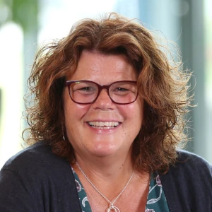 Dr Sarah Bromley