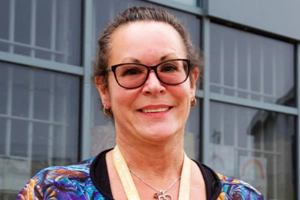 deanna mezen award