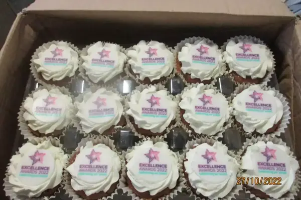 leeds HiJ cupcakes